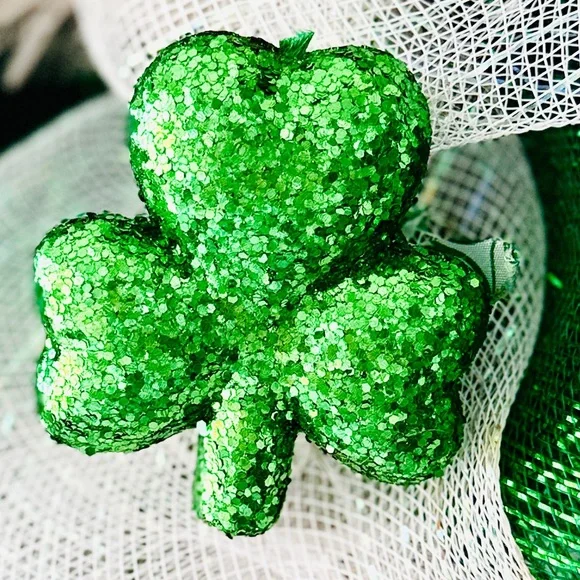 ST PADDY’s DAY is almost here! 29” WREATH quality MATERIAL SAFE FOR INT OR EXT. - Picture 6 of 11